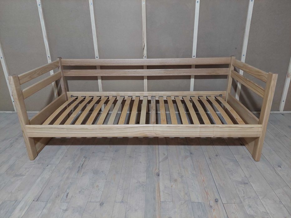 Ліжко дерев'яне Genève з Вільхи або Ясена. Кровать деревянная.
