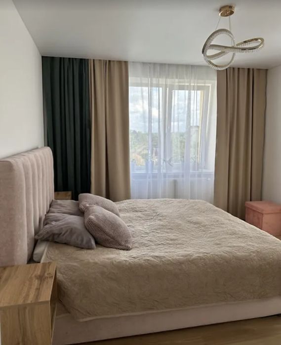 Продаж 3к квартири 84 кв. м на вул. Пирогова