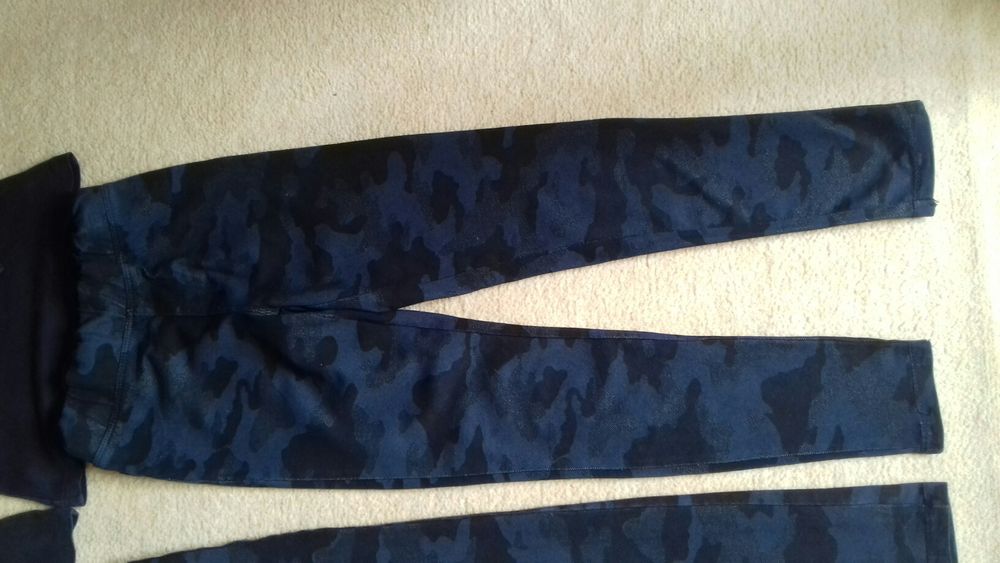 Spodnie moro dla bliźniaczek r. 134 +bluzki