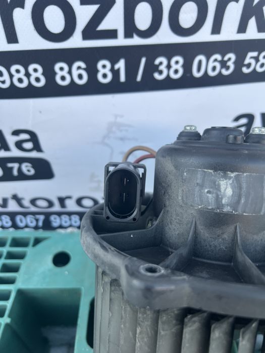 Моторчик пічки Ауді а6с5