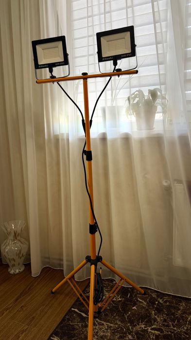 Лампа для майстерні