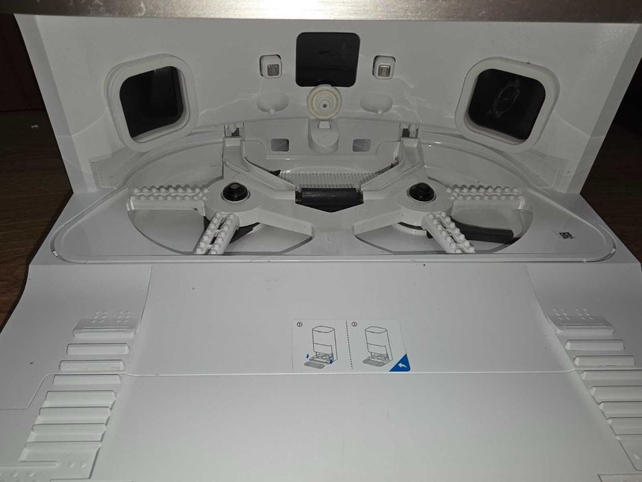 Робот-пилосос з вологим прибиранням Dreame X40 Ultra Complete ВЖИВАНИЙ