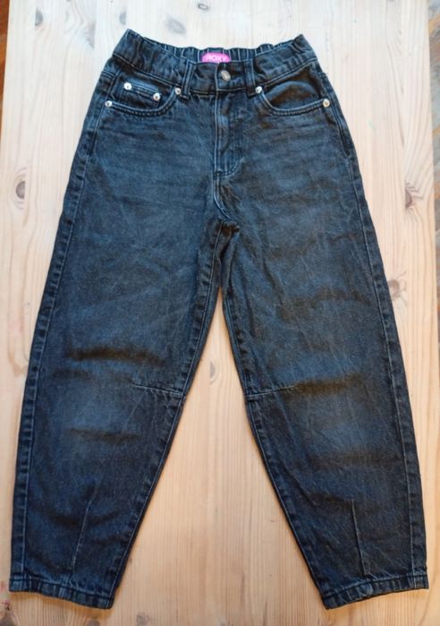 Śliczne spodnie jeansy barrel baggy dla dziewczynki firmy Roxy r. 134
