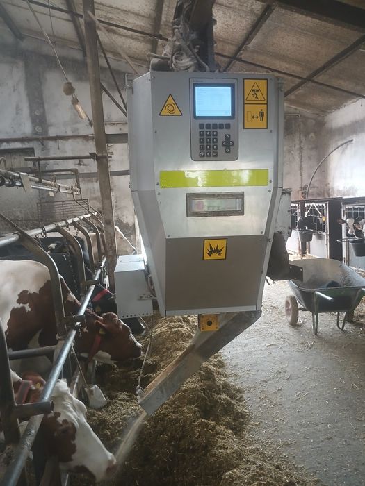Wozek zadawania paszy delaval fw200 stacja paszowa