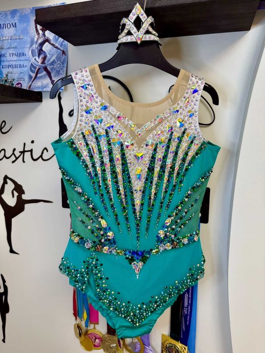 Strój startowy 140-146