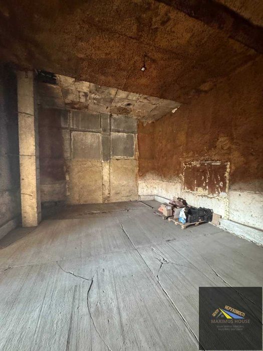 Cкладські приміщення, вул. Коломийська