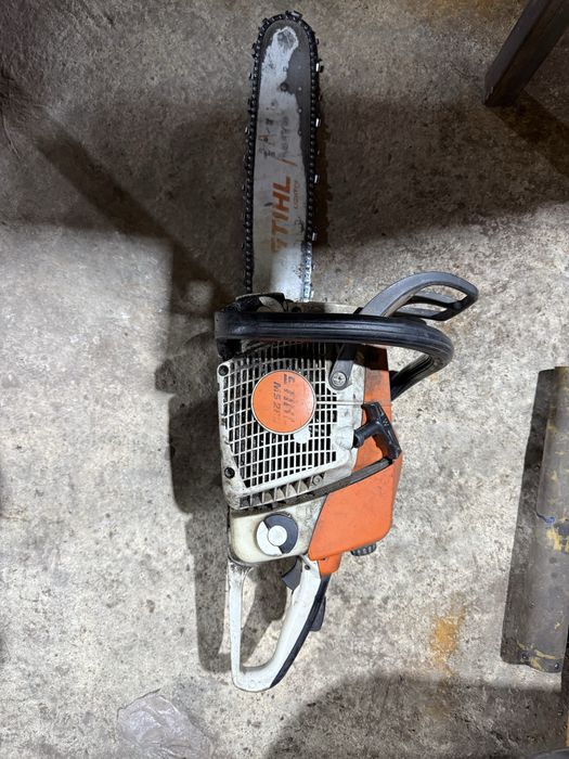 Продам бензопилу