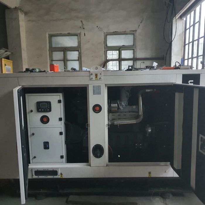Генератор 140 квт ecobox 175_sa новий. 250 ампер