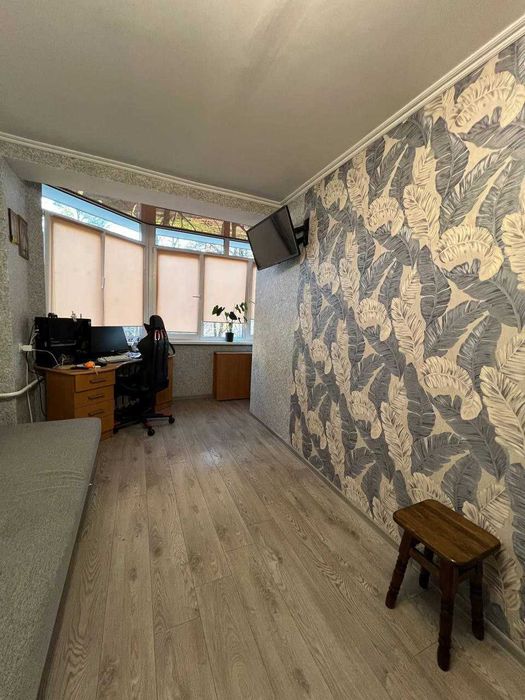 Продам кімнату в утепленому гуртожитку