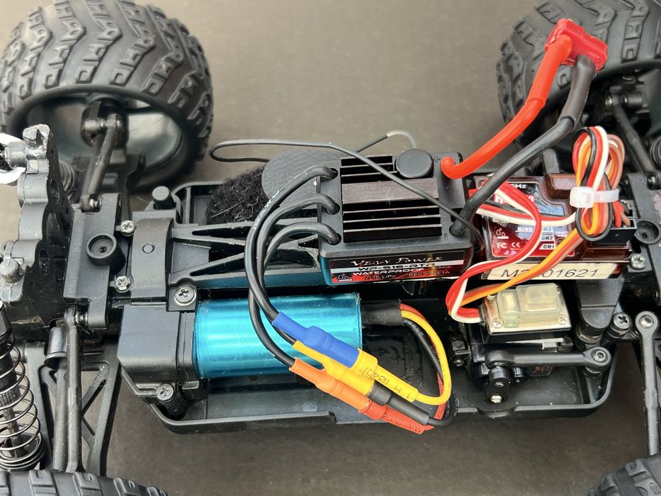 RC машинка Himoto Mastadon E18MTL Brushless 4x4 1/18 (40км/год)