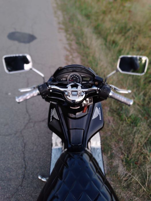 Максіскутер Honda pcx 125.