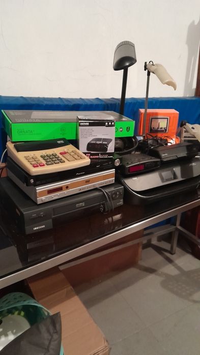 Lote de vários artigos.