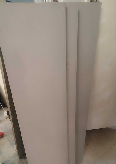 3 Pedras cinza brilhante