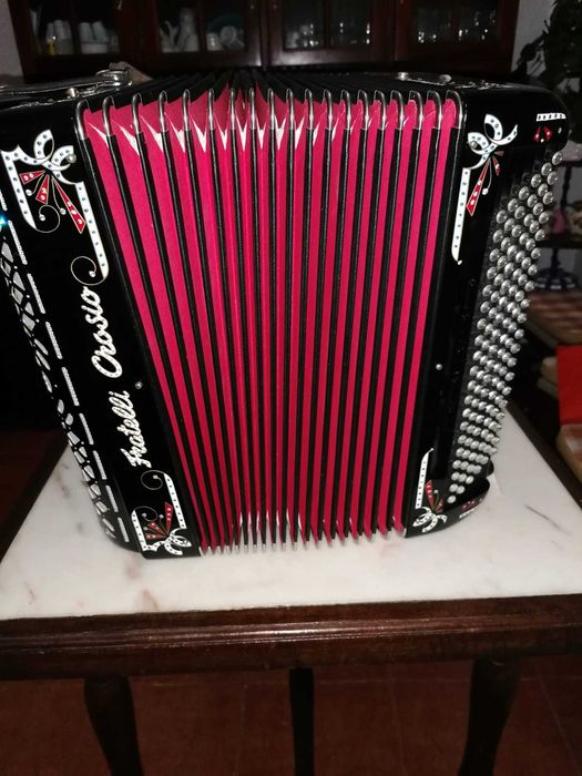 Acordeão eletrificado