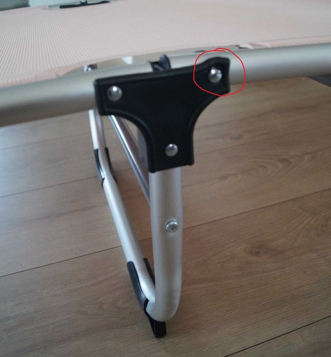 Składany leżak na taras do ogrodu regulowane oparcie poduszka do 120kg