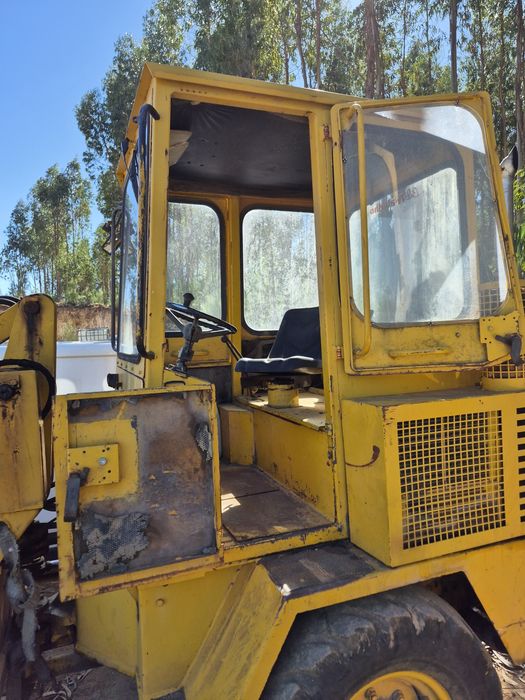 Vendo Retroescavadora