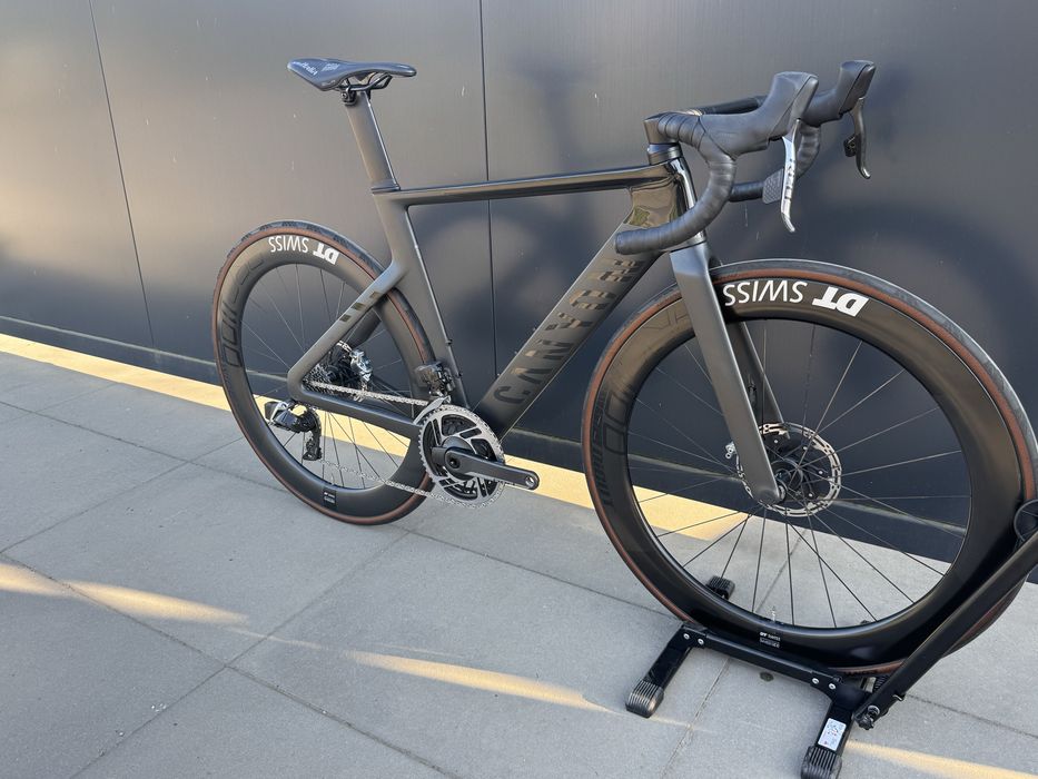 Canyon Aeroad CFR Sram Red Axs Quark