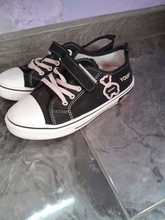 Взуття 35 розмір