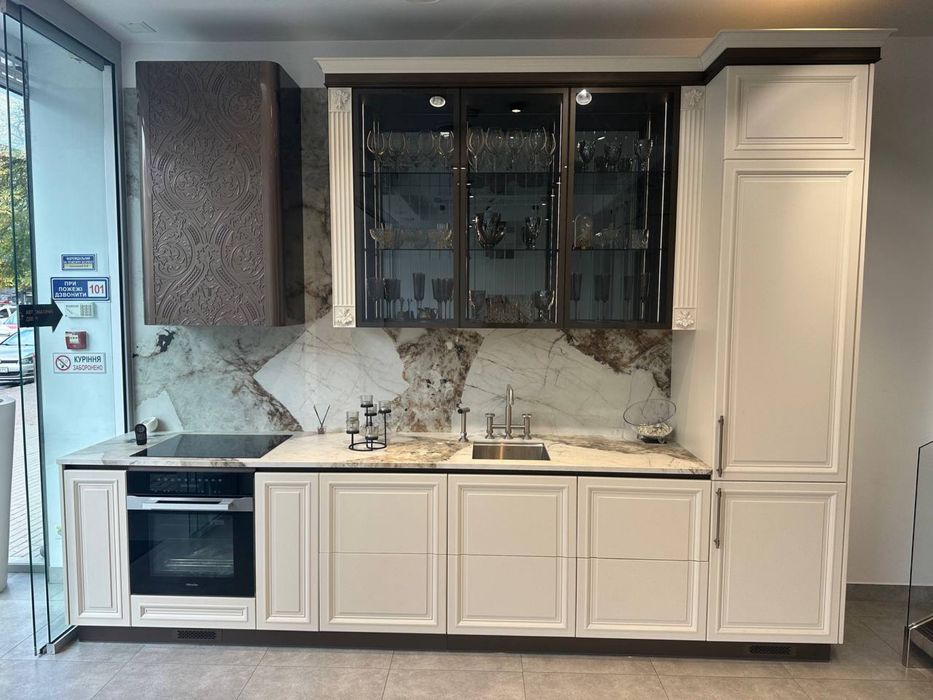 Дизайнерська кухня Еlegance by Maestro Kitchen