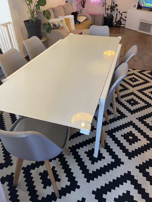 Mesa de Jantar em Vidro