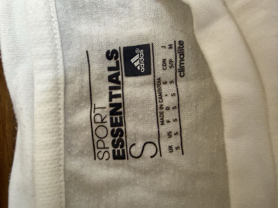 футболка adidas белая