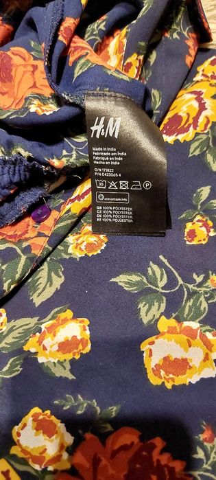 Kombinezon damski z dzielonymi spodenkami