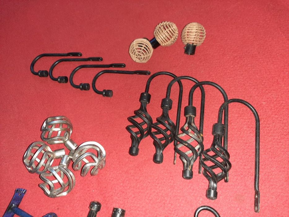 Vários terminais de varão de cortinados