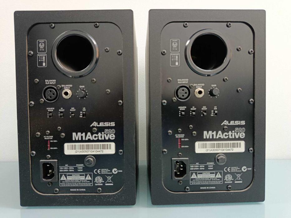 Colunas de Som Ativas Alesis M1Active 520 / Monitores de Estúdio