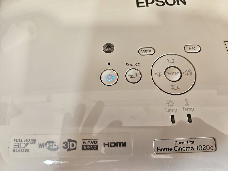 Projetor Epson 3020e - pouca utilização