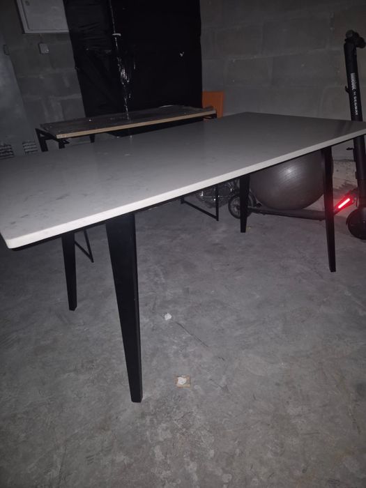Mesa de jantar para interior
