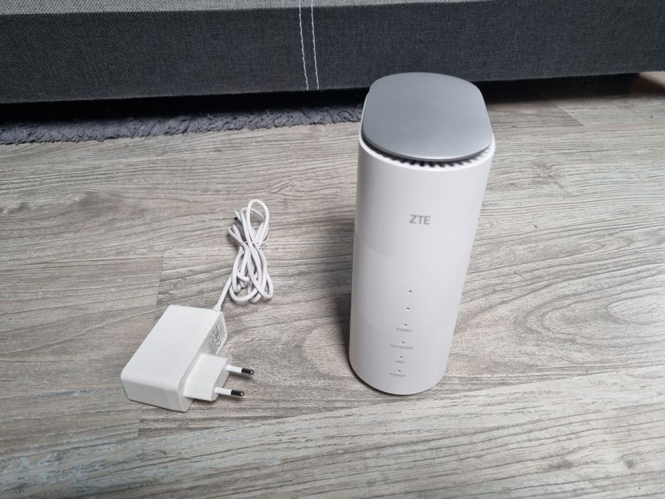 Router 5G/LTE ZTE MC888 WiFi 6