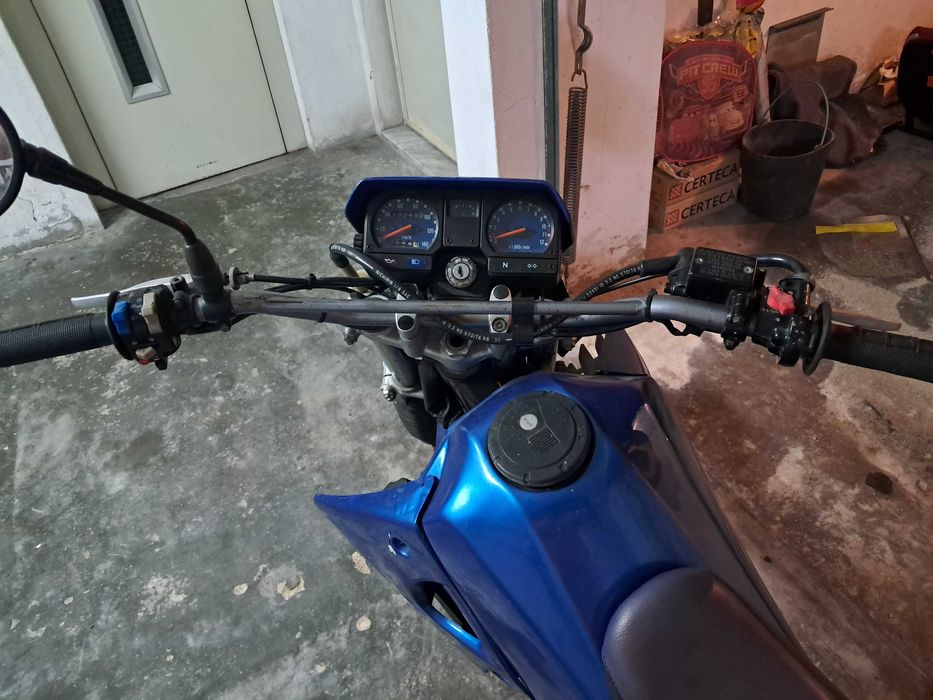 Moto kawasaki kmx