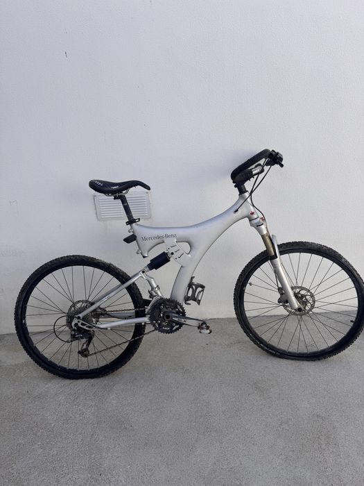 bicicleta Mercedes-Benz