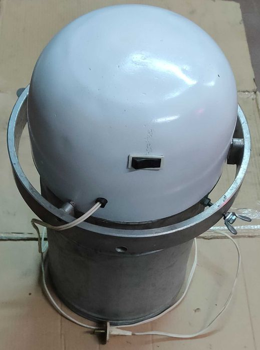 Маслобойка електрична побутова МЭ 10-00