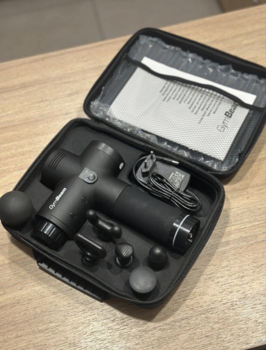 Pistolet do Masażu VI Black GymBeam masażer ręczny