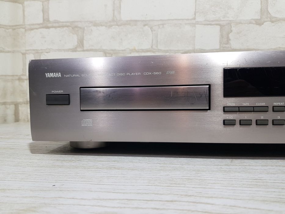 Програвач CD дисків YAMAHA CDX-560, б/у з Німеччини