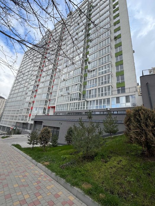 Срочно продам 1 ком. квартиру в новом доме. Евроремонт .