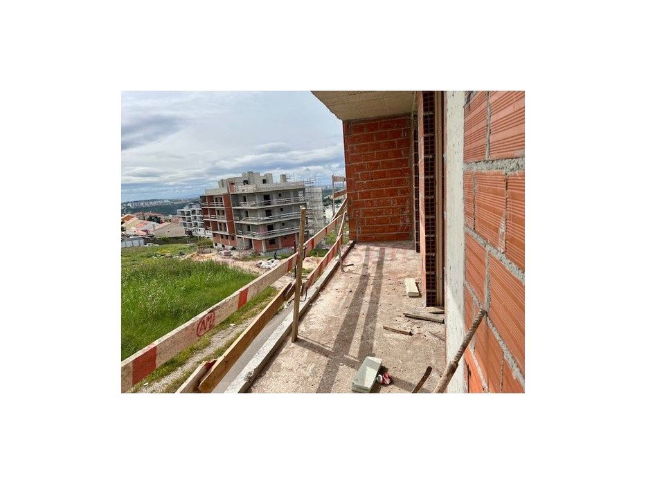 Prédio Novo na Paradela