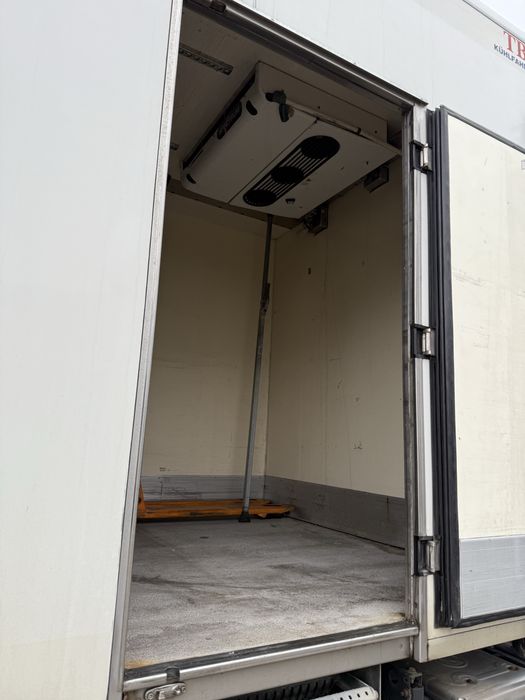 Volvo FM 330 Chłodnia