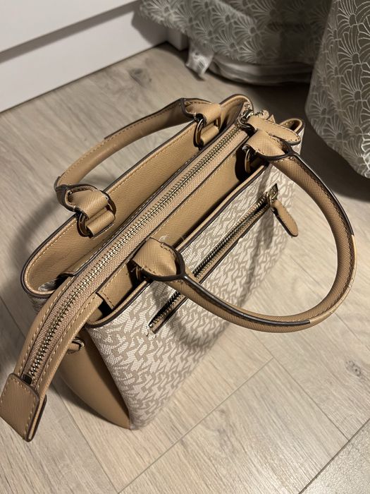 Torebka beżowa DKNY