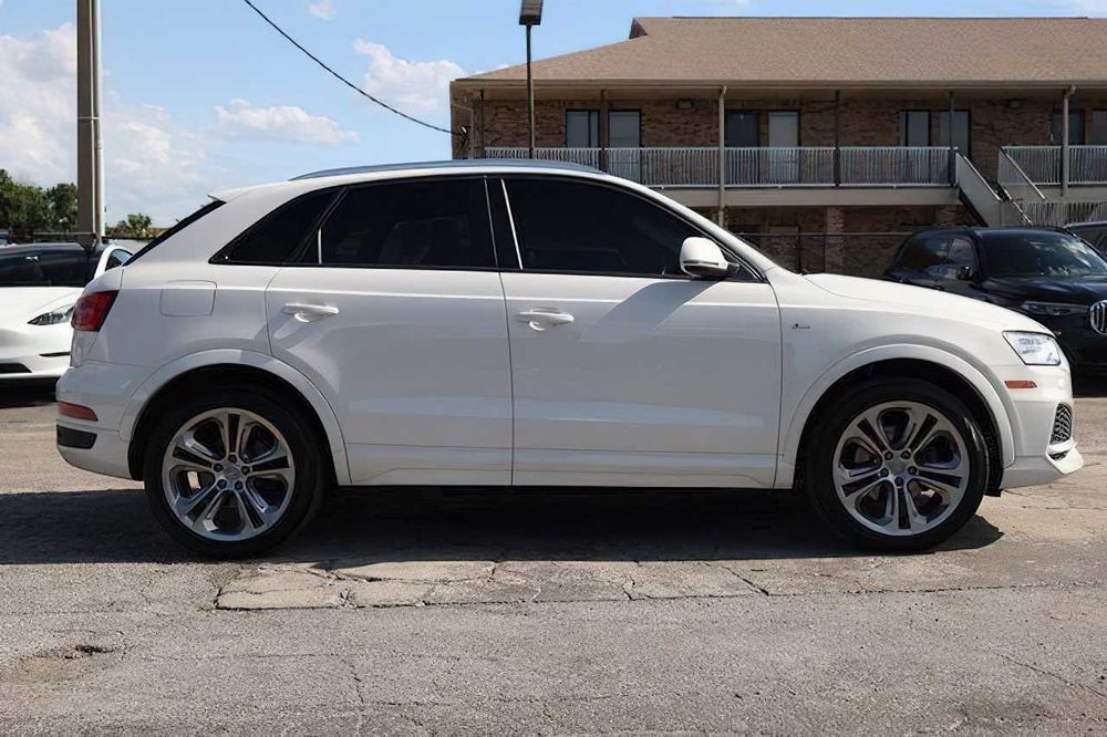 Audi Q3      2018