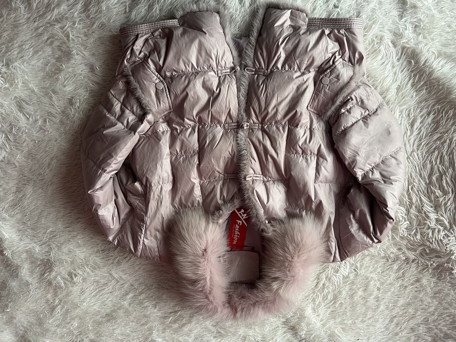 Kurtka pychowa z naturalnym odpinanym kolnierzem