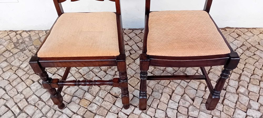 Vintage Cadeira de Madeira com Estofo de Tecido