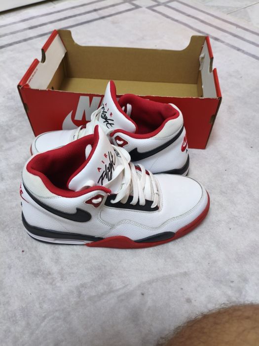 NIKE  Flight Legacy