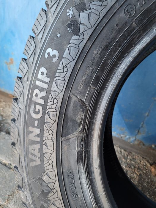 Opona 235/65r16C semperit van grip3