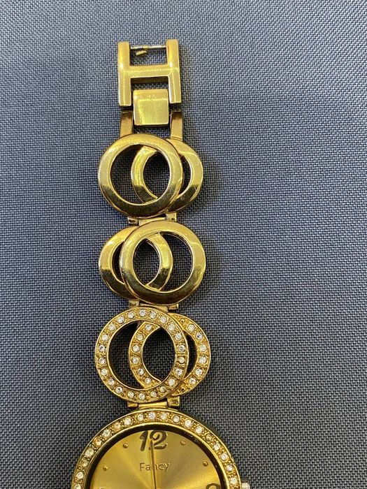 Женские Часи Fancy .