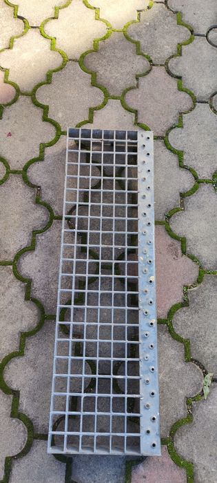 Stopień schodowy  ocynk