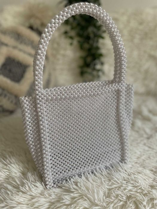 Torebka biała krem perłowa koraliki perły perełki pearl bag aesthetic