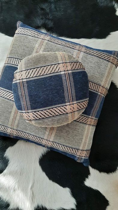 Подушки декорные /две штуки/
