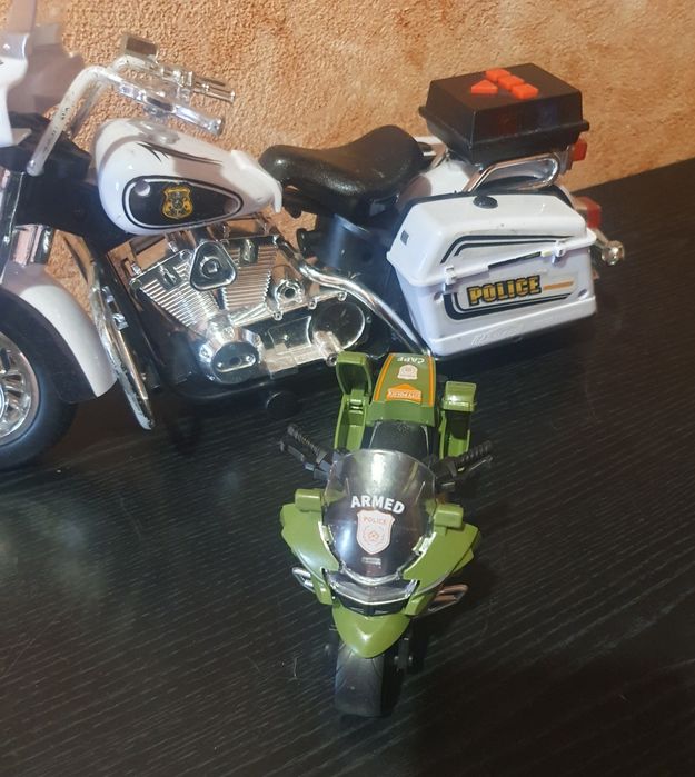 Motocykl  ok 33 cm. długości